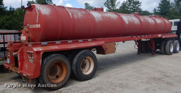 image for item DH5160 2005 VE Enterprises EV-130 vacuum trailer