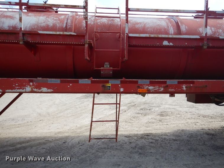 image for item DH5160 2005 VE Enterprises EV-130 vacuum trailer