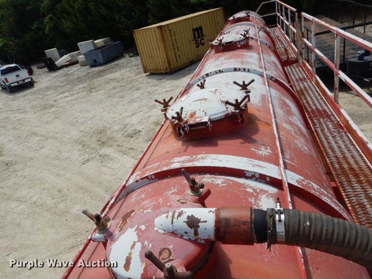 image for item DH5160 2005 VE Enterprises EV-130 vacuum trailer