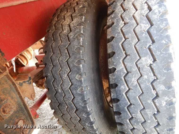 image for item DH5160 2005 VE Enterprises EV-130 vacuum trailer