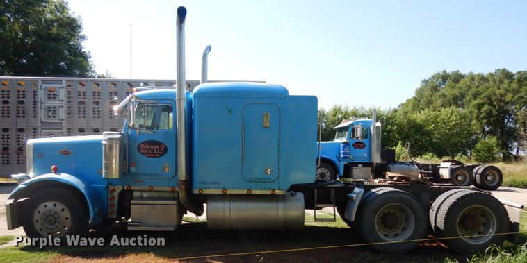 image for item DH6591 1993 Peterbilt 379  semi truck