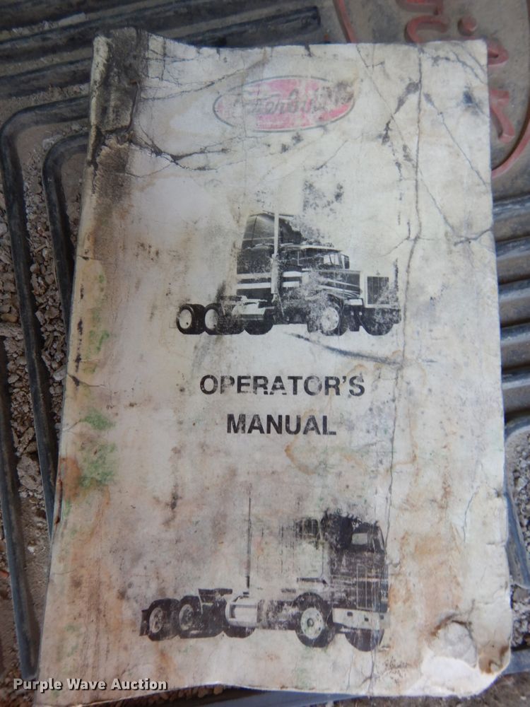 image for item DH6591 1993 Peterbilt 379  semi truck