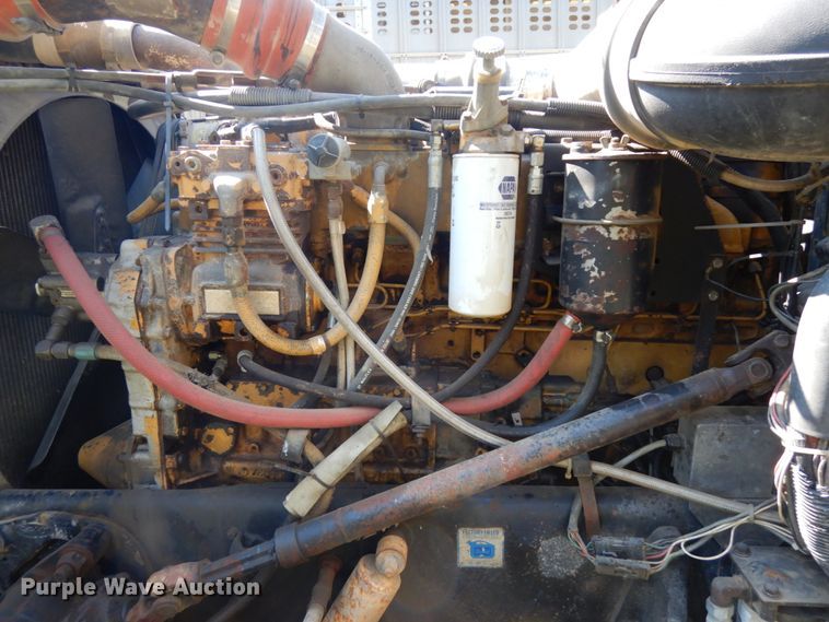 image for item DH6591 1993 Peterbilt 379  semi truck