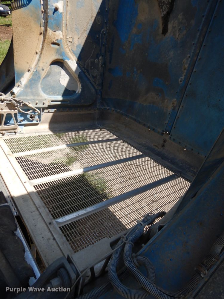 image for item DH6591 1993 Peterbilt 379  semi truck