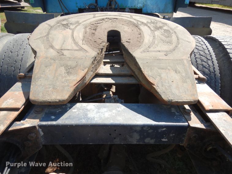 image for item DH6591 1993 Peterbilt 379  semi truck