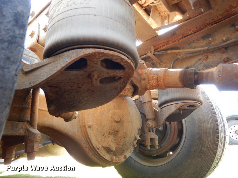 image for item DH6591 1993 Peterbilt 379  semi truck