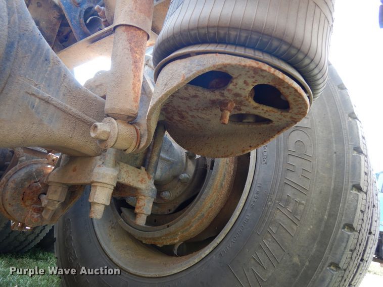 image for item DH6591 1993 Peterbilt 379  semi truck