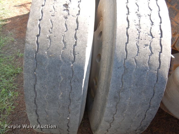 image for item DH6591 1993 Peterbilt 379  semi truck