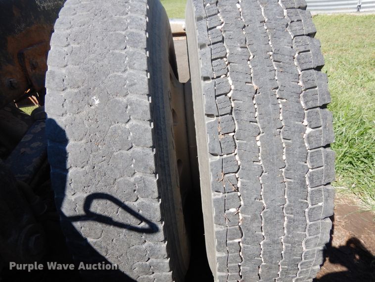 image for item DH6591 1993 Peterbilt 379  semi truck