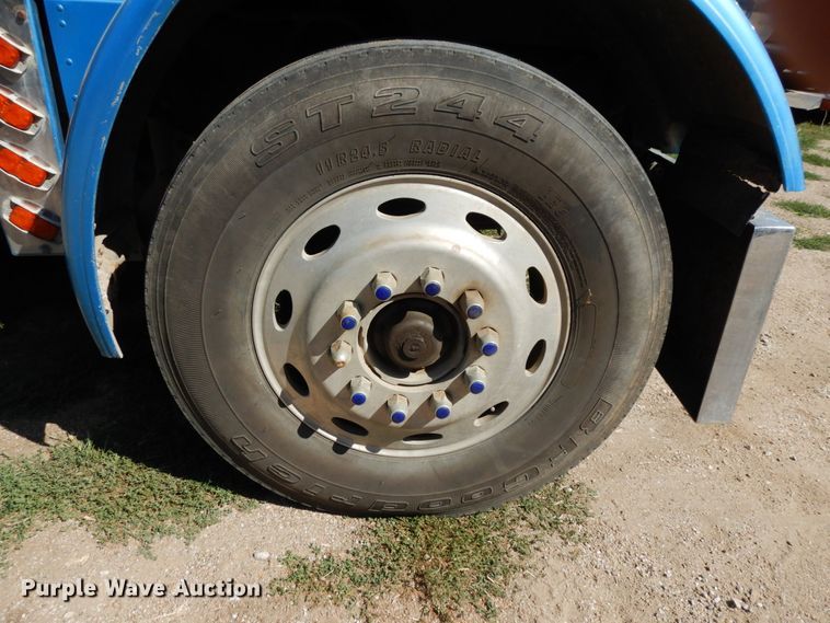 image for item DH6591 1993 Peterbilt 379  semi truck