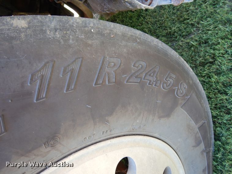 image for item DH6591 1993 Peterbilt 379  semi truck