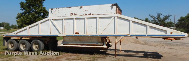 image for item DH6599 1993 Ranch 20423 bottom dump trailer
