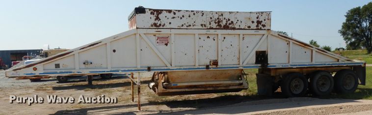 image for item DH6599 1993 Ranch 20423 bottom dump trailer