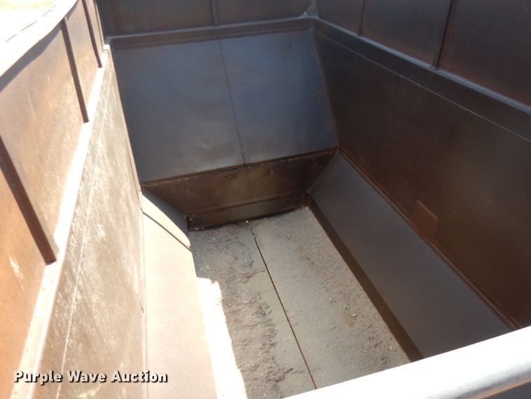 image for item DH6599 1993 Ranch 20423 bottom dump trailer