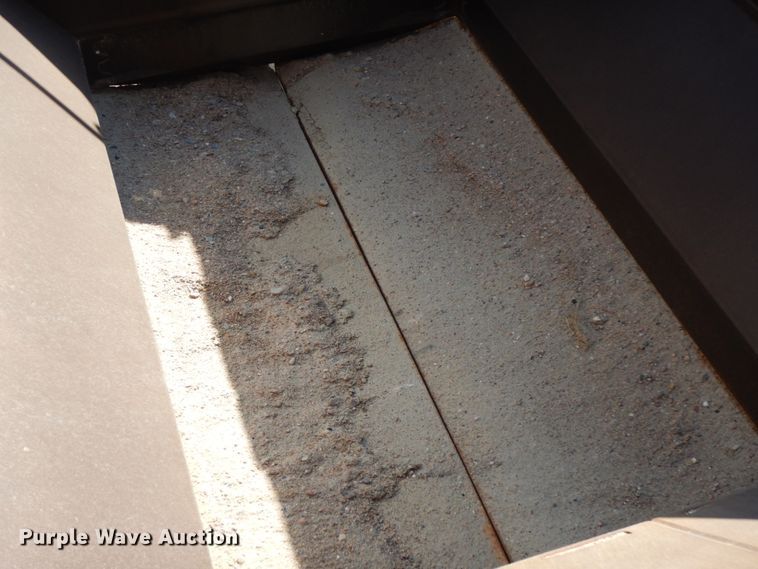 image for item DH6599 1993 Ranch 20423 bottom dump trailer