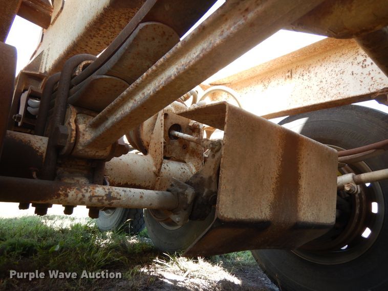 image for item DH6599 1993 Ranch 20423 bottom dump trailer