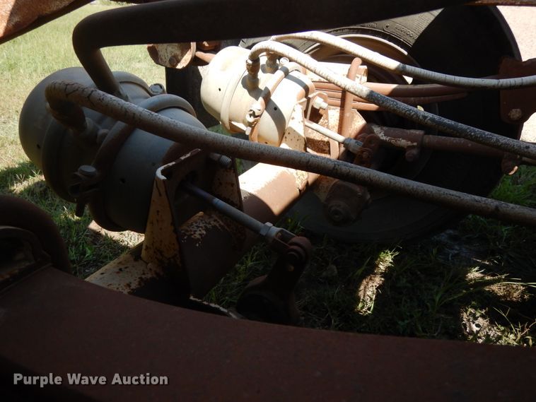 image for item DH6599 1993 Ranch 20423 bottom dump trailer