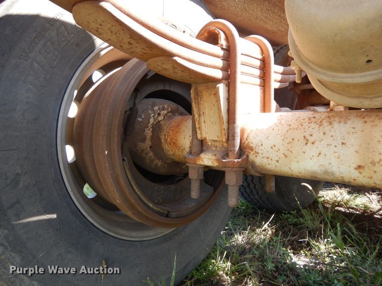 image for item DH6599 1993 Ranch 20423 bottom dump trailer