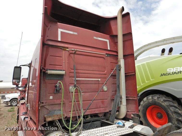 image for item DI0191 2013 Volvo VN  semi truck