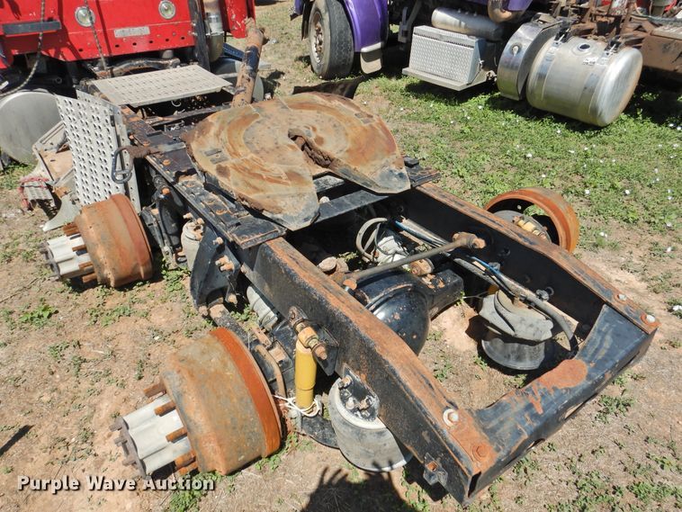 image for item DI0203 2005 Freightliner Columbia 120  semi truck