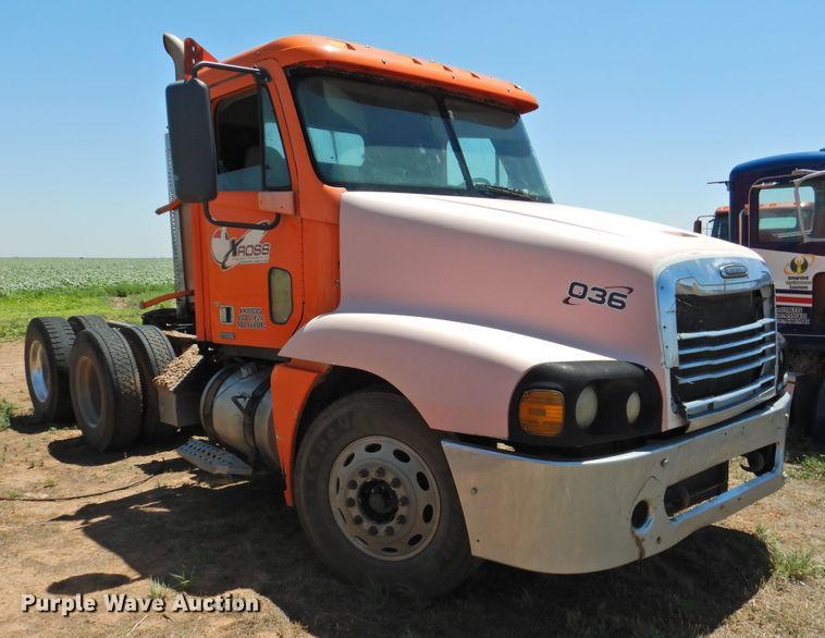 image for item DI0209 2006 Freightliner ST120 semi truck