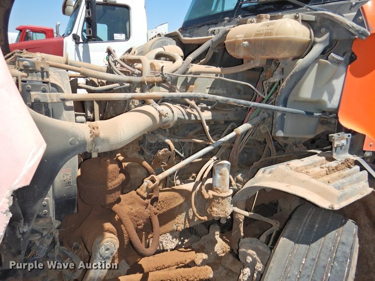 image for item DI0209 2006 Freightliner ST120 semi truck