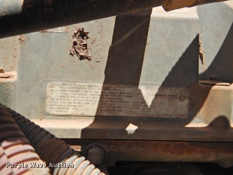 image for item DI0209 2006 Freightliner ST120 semi truck