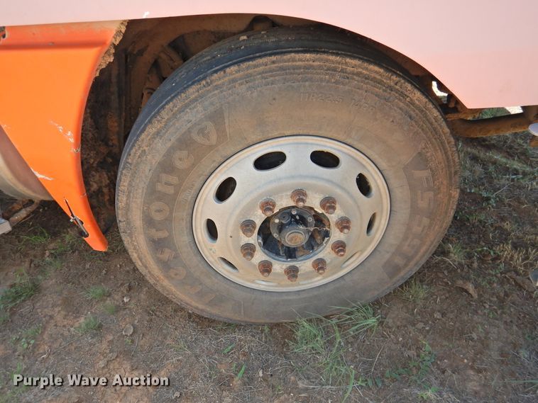 image for item DI0209 2006 Freightliner ST120 semi truck