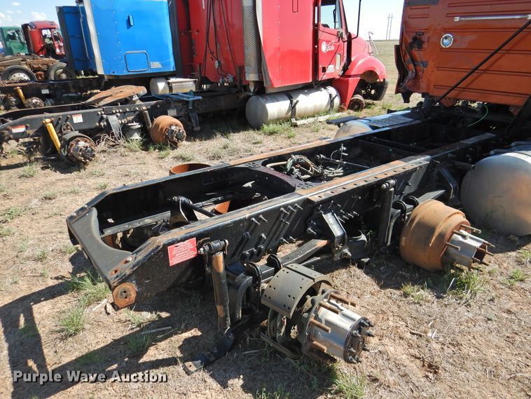 image for item DI0233 2013 Volvo VNL  semi truck