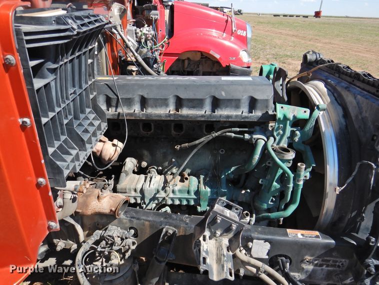 image for item DI0233 2013 Volvo VNL  semi truck