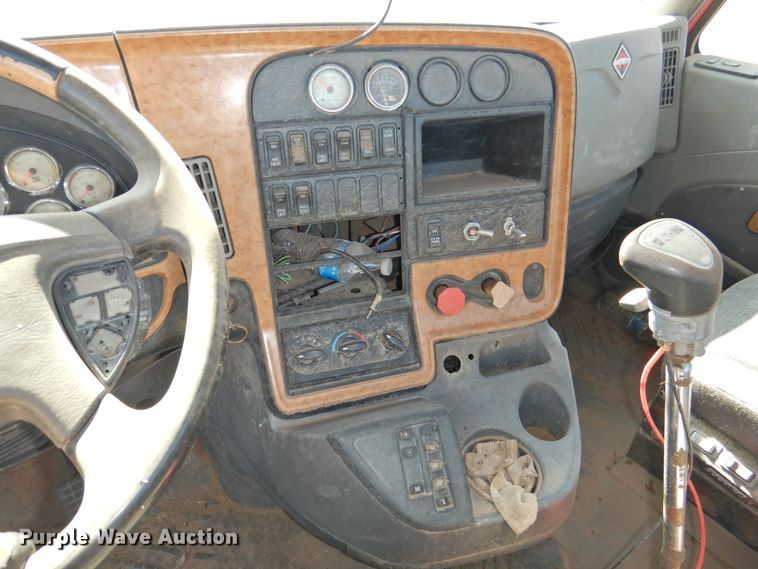 image for item DI0237 2009 International ProStar Premium  semi truck