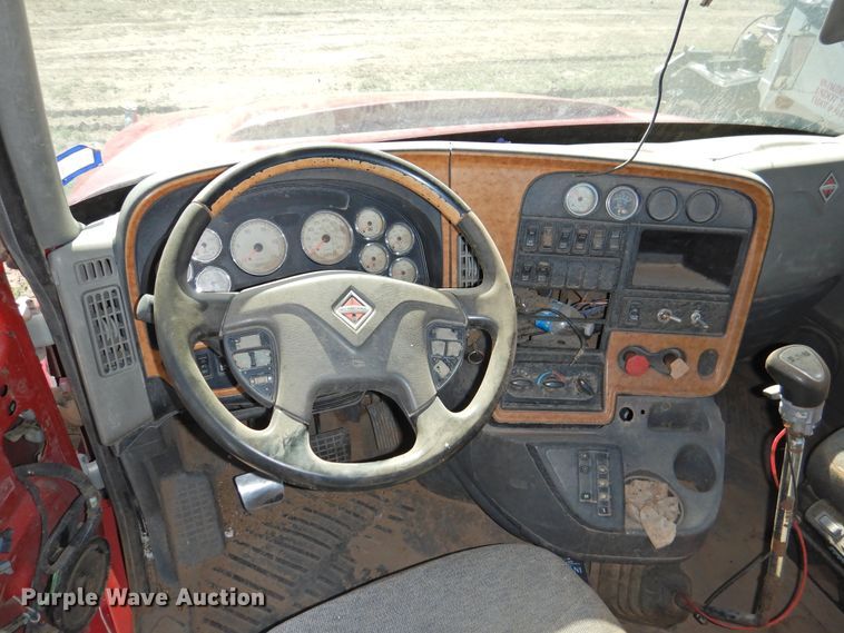 image for item DI0237 2009 International ProStar Premium  semi truck