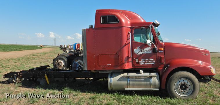 image for item DI0239 2007 International 9400i SBA  semi truck