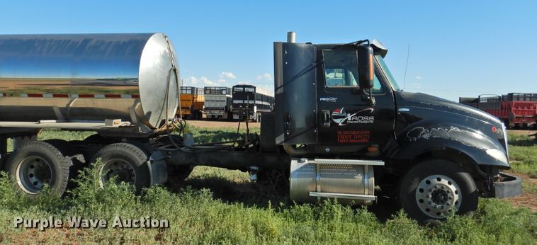 image for item DI0241 2011 International ProStar Premium  semi truck