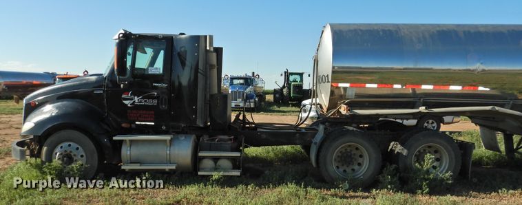 image for item DI0241 2011 International ProStar Premium  semi truck