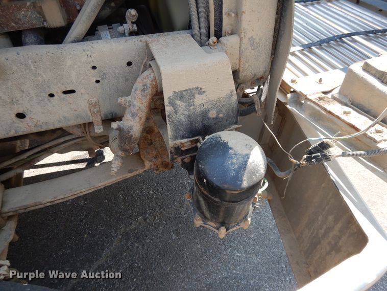 image for item DI7604 1997 Freightliner FLD  semi truck