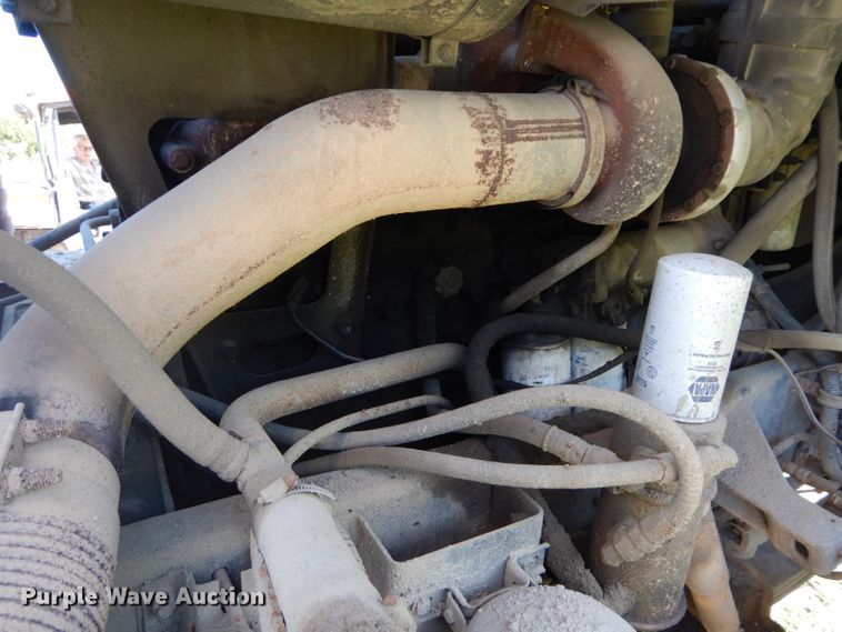 image for item DI8263 1987 International COF9670  semi truck