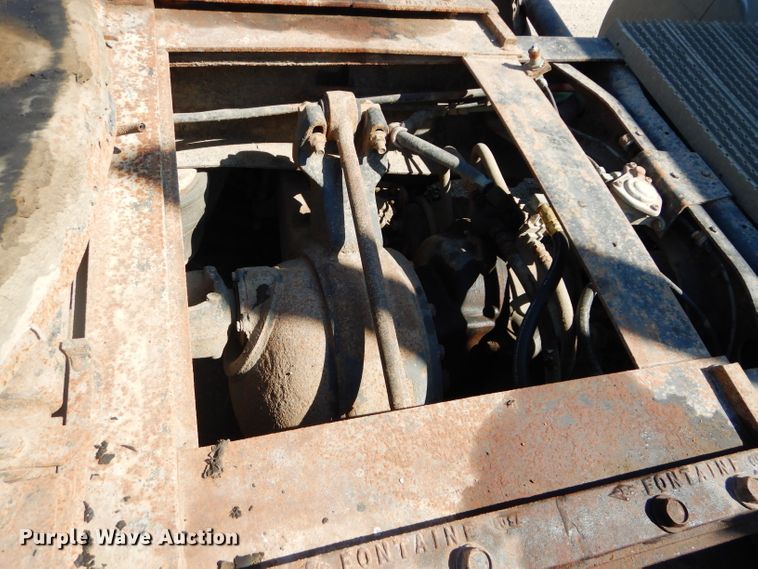 image for item DI8263 1987 International COF9670  semi truck