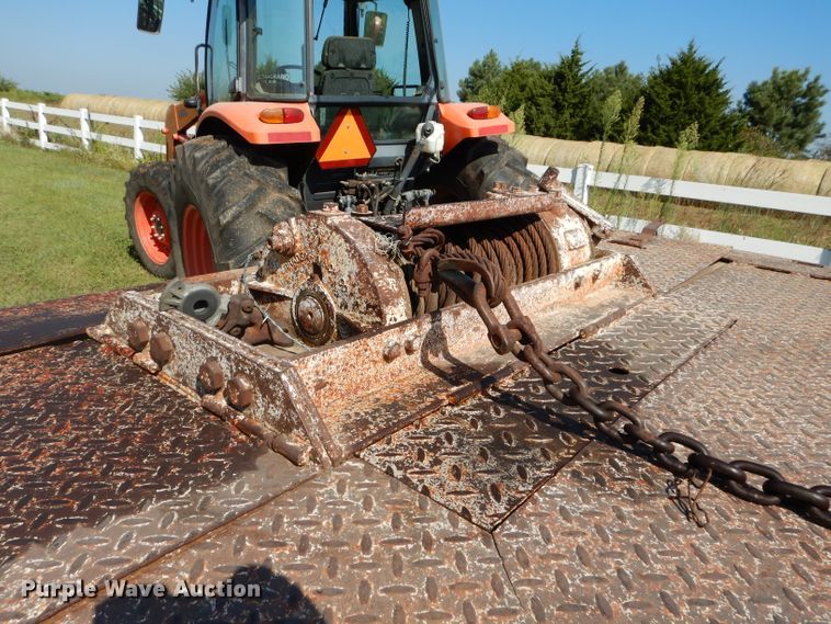 image for item DI8264 1982 Trail King equipment trailer