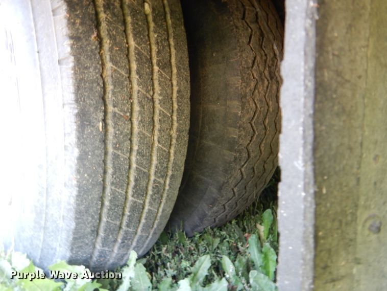 image for item DI8264 1982 Trail King equipment trailer