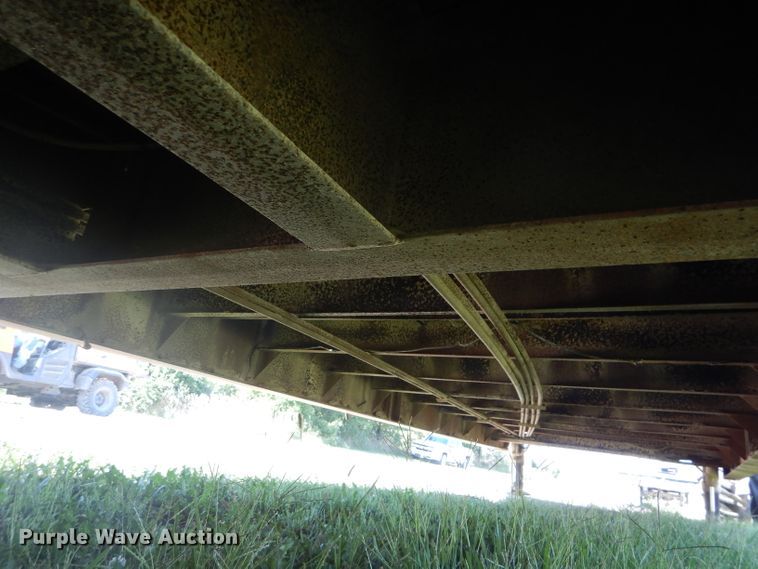 image for item DI8264 1982 Trail King equipment trailer