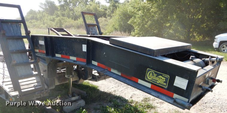 image for item DI8265 2006 Witzco RG35 lowboy equipment trailer