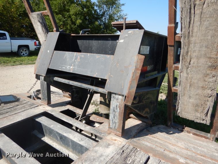 image for item DI8265 2006 Witzco RG35 lowboy equipment trailer