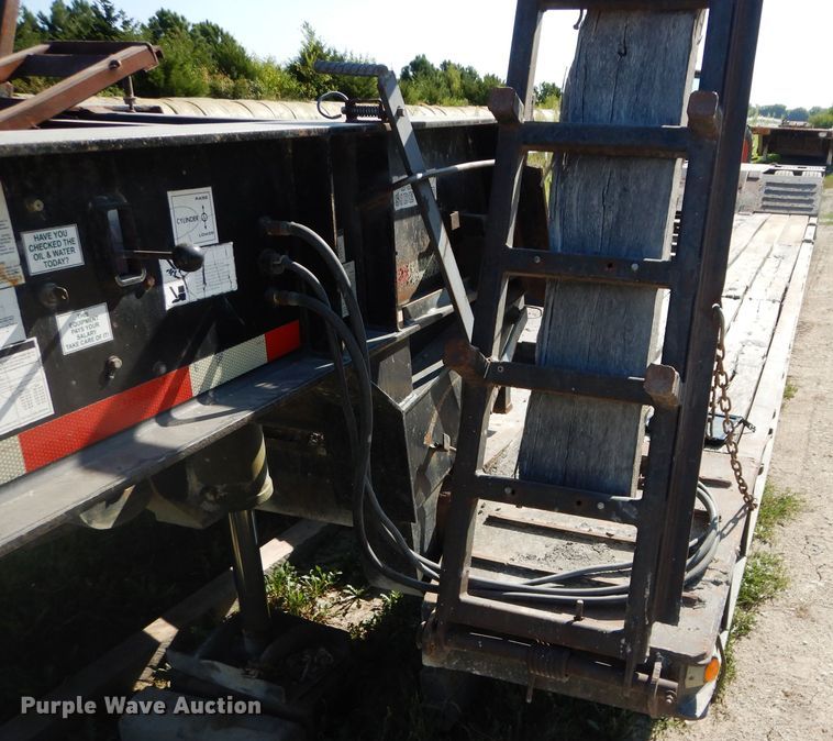 image for item DI8265 2006 Witzco RG35 lowboy equipment trailer