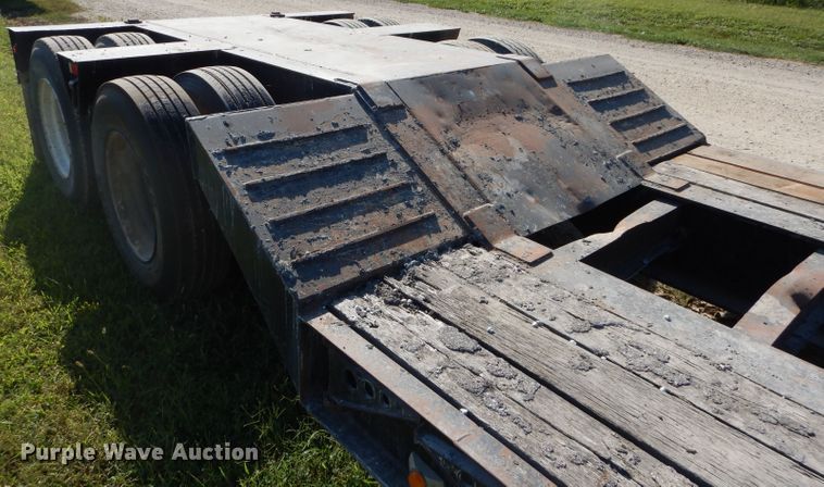 image for item DI8265 2006 Witzco RG35 lowboy equipment trailer