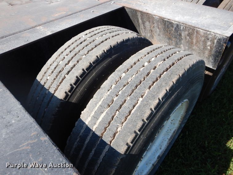 image for item DI8265 2006 Witzco RG35 lowboy equipment trailer