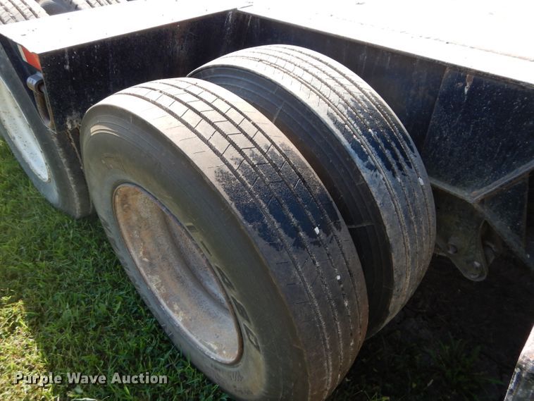 image for item DI8265 2006 Witzco RG35 lowboy equipment trailer