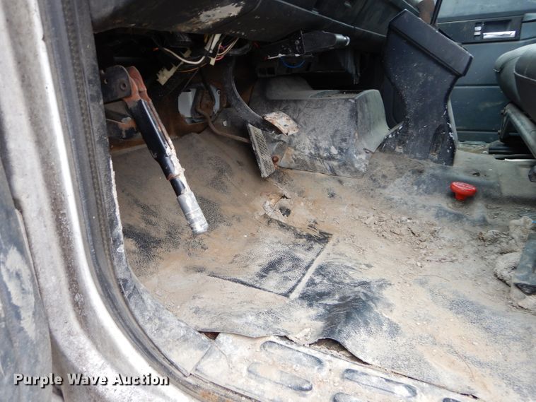 image for item DI8269 1994 Chevrolet Kodiak  dump truck