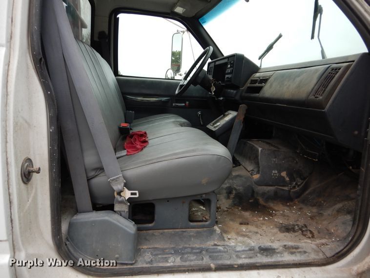 image for item DI8269 1994 Chevrolet Kodiak  dump truck