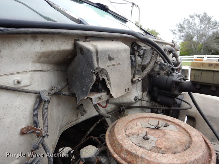 image for item DI8269 1994 Chevrolet Kodiak  dump truck